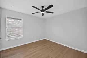 2440 Ranchview Dr, Grand Prairie, TX 75052 - Photo 19