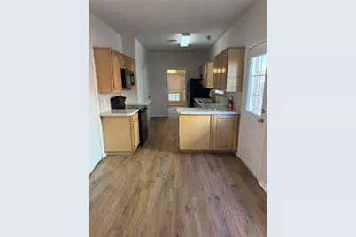 1737 Circle Creek Drive, Lewisville, TX 75067 - Photo 7