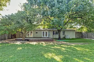 9711 E Lake Highlands Dr, Dallas, TX 75218 - Photo 21