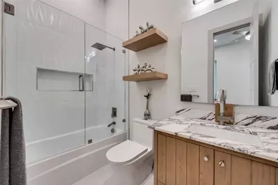 4528 W Amherst Avenue, Dallas, TX 75209 - Photo 23