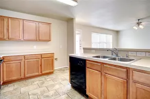 7421 Cowhand Ct, Fort Worth, TX 76131 - Photo 7