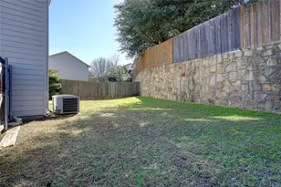 7421 Cowhand Ct, Fort Worth, TX 76131 - Photo 17