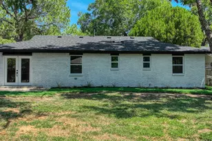 729 Oakwood Ave, Hurst, TX 76053 - Photo 35