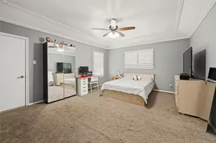 2002 Elmhurst Dr, Arlington, TX 76012 - Photo 13