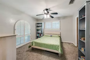 2002 Elmhurst Dr, Arlington, TX 76012 - Photo 21