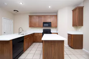 11938 Kingsville Dr, Frisco, TX 75035 - Photo 7