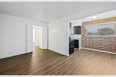 2701 Hemphill Street #204, Fort Worth, TX 76110 - Photo 3