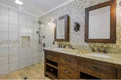 1405 Oaklawn Drive, Corsicana, TX 75110 - Photo 15