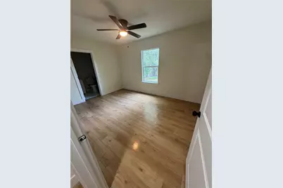 1311 E Inwood Drive, Arlington, TX 76010 - Photo 11