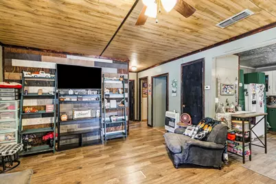 604 E South Street, Whitesboro, TX 76273 - Photo 9