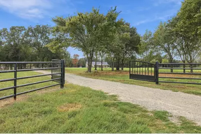 916 Cleve Cole Road, Denison, TX 75021 - Photo 1