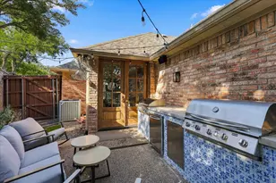 17102 Vista Tree Cir, Dallas, TX 75248 - Photo 25
