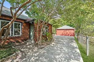1116 Bonnie Brae Ave, Fort Worth, TX 76111 - Photo 21