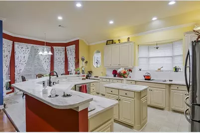 5024 Southpoint Drive, Arlington, TX 76017 - Photo 11