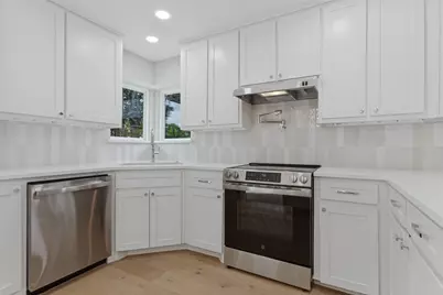 1909 Chestnut Hill Lane, Richardson, TX 75082 - Photo 11
