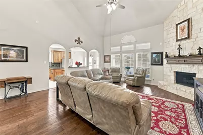 6117 Gibbons Creek Street, Fort Worth, TX 76179 - Photo 9