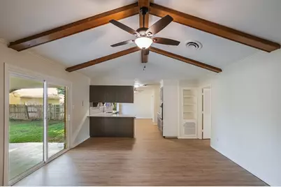2709 Larkin Avenue, Fort Worth, TX 76133 - Photo 9