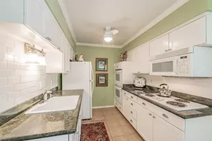 11338 Park Central Pl, Dallas, TX 75230 - Photo 9