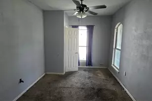 517 Clark St, Garland, TX 75040 - Photo 5