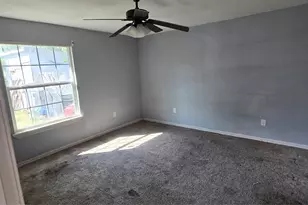 517 Clark St, Garland, TX 75040 - Photo 7
