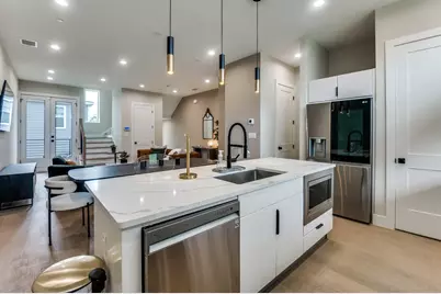 145 N Henderson Avenue #104, Dallas, TX 75214 - Photo 3