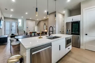 145 N Henderson Ave, Dallas, TX 75214 - Photo 3