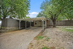 8608 Elderberry Ct, Dallas, TX 75249 - Photo 37