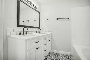 8608 Elderberry Ct, Dallas, TX 75249 - Photo 23