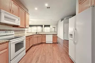 5804 Legend Lane, The Colony, TX 75056 - Photo 11