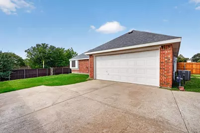 1429 Macrae Court, Allen, TX 75013 - Photo 31