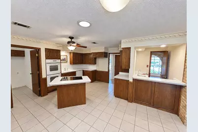 3408 Bellah Court, Irving, TX 75062 - Photo 5