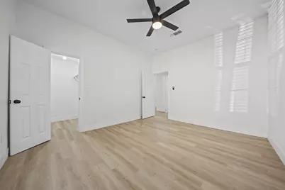 220 W Wardville Street, Cleburne, TX 76033 - Photo 17