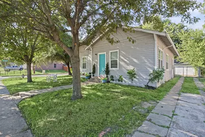 220 W Wardville Street, Cleburne, TX 76033 - Photo 3