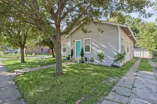 220 W Wardville St, Cleburne, TX 76033 - Photo 3