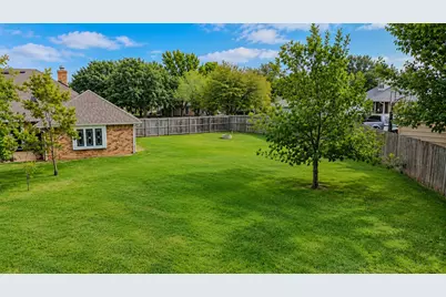 104 Lakeridge Court, Weatherford, TX 76087 - Photo 9