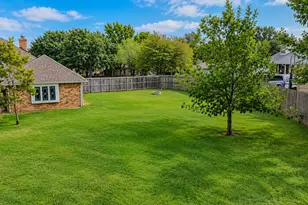 104 Lakeridge Ct, Weatherford, TX 76087 - Photo 9