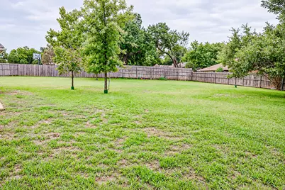 104 Lakeridge Court, Weatherford, TX 76087 - Photo 33