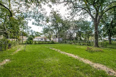 1254 Harlandale Avenue, Dallas, TX 75216 - Photo 23