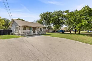 2425 S 2nd St, Waco, TX 76706 - Photo 3
