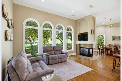 7012 Saucon Valley Drive, Fort Worth, TX 76132 - Photo 11