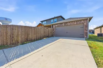 2020 Glen Hollow Drive, Lancaster, TX 75134 - Photo 27