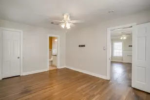 2604 Wayside Ave, Fort Worth, TX 76110 - Photo 11