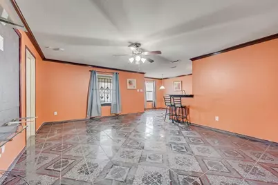 2833 Drycreek Lane, Dallas, TX 75237 - Photo 7