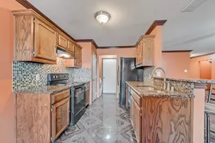 2833 Drycreek Ln, Dallas, TX 75237 - Photo 15