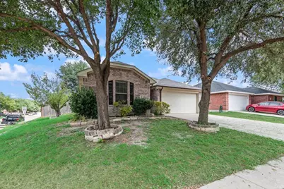 2833 Drycreek Lane, Dallas, TX 75237 - Photo 3