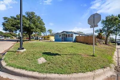 2313 Lucas Drive, Fort Worth, TX 76112 - Photo 23
