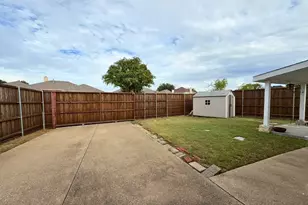 2818 Pecan Meadow Dr, Garland, TX 75040 - Photo 21
