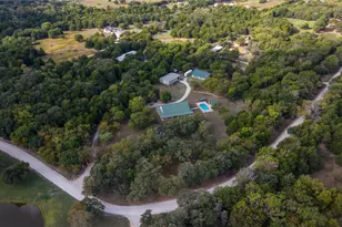 464 Oak Hill Rd, Valley View, TX 76272 - Photo 35
