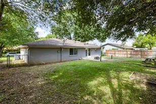 1508 Yucca St, Midlothian, TX 76065 - Photo 5