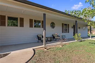 409 Oak Creek Dr, Tool, TX 75143 - Photo 5
